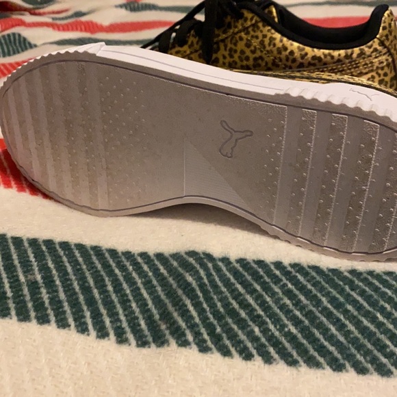 Puma Sneakers - Picture 4 of 5